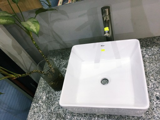 LAVABO VUÔNG ĐẶT BÀN VL-L2070A